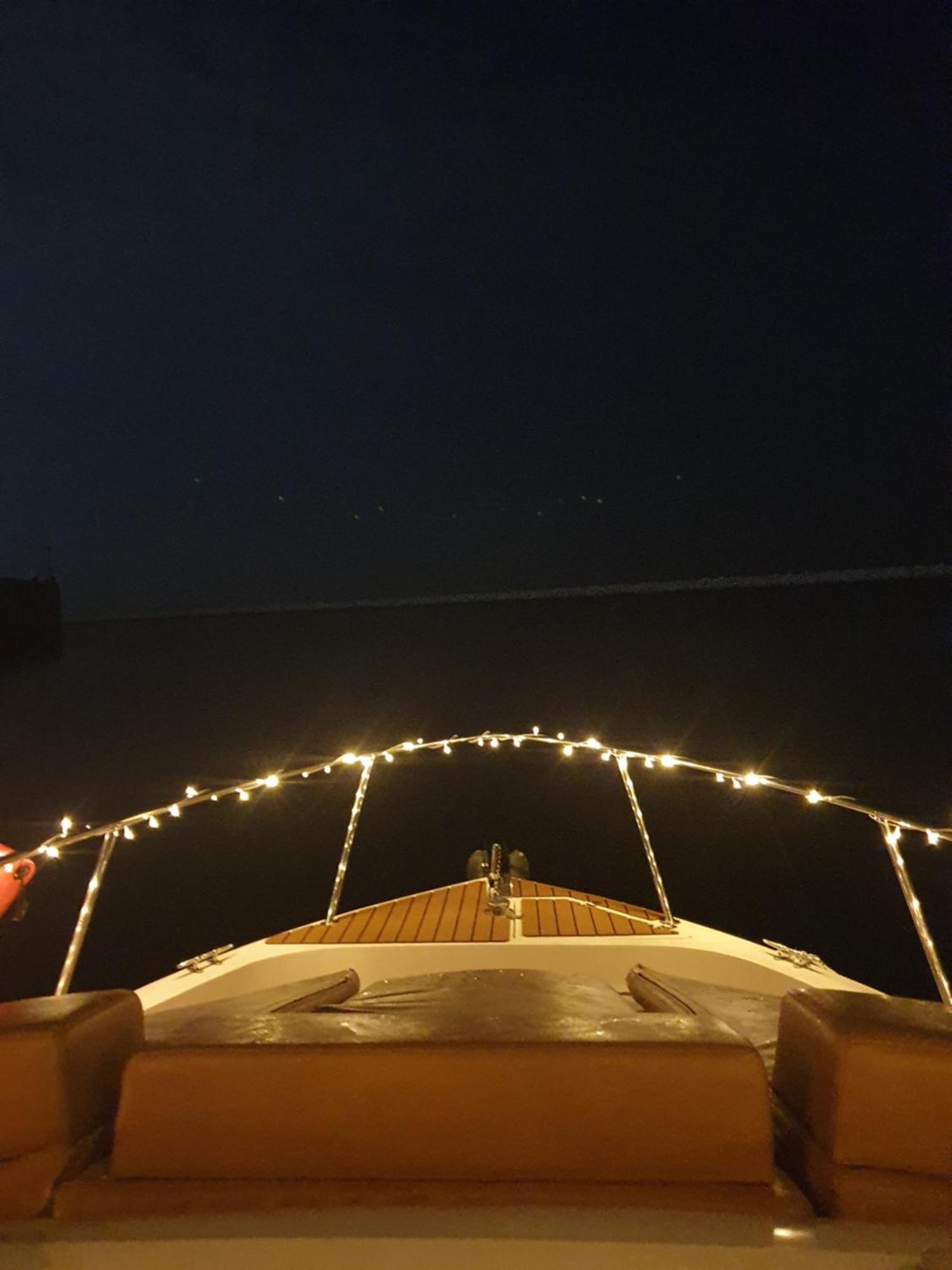 Dimaniyat Islands Botel *