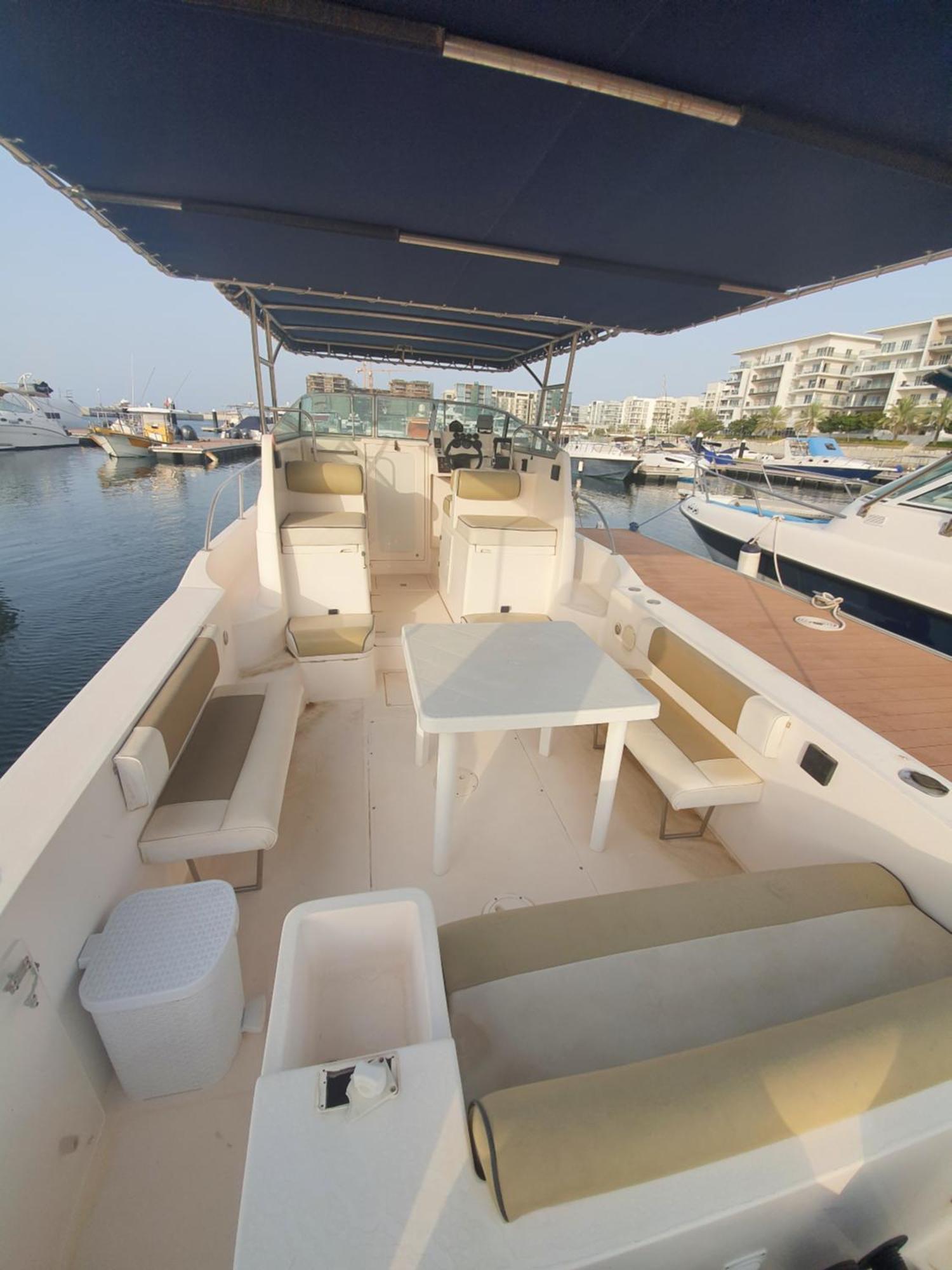 Dimaniyat Islands Botel *